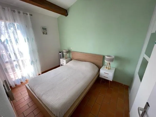Residence Cap Soleil, Piscines, Tennis... Saint-Mandrier-sur-Mer 0*,  France