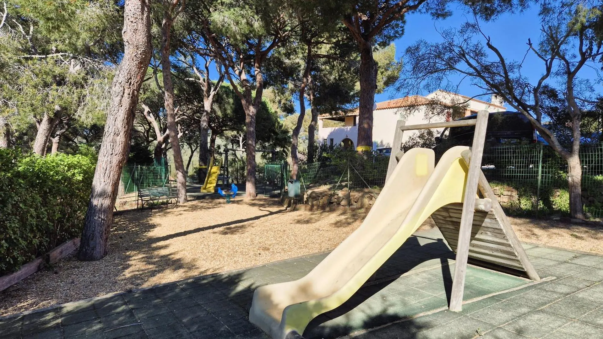 Residence Cap Soleil, Piscines, Tennis... Saint-Mandrier-sur-Mer Apartment